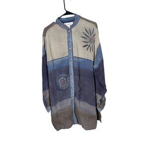 Silhouettes 1X Women Beige Blue Sun Mandala Print Button Down Shirt